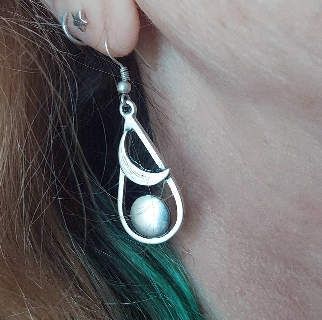 Crescent Moon Earring