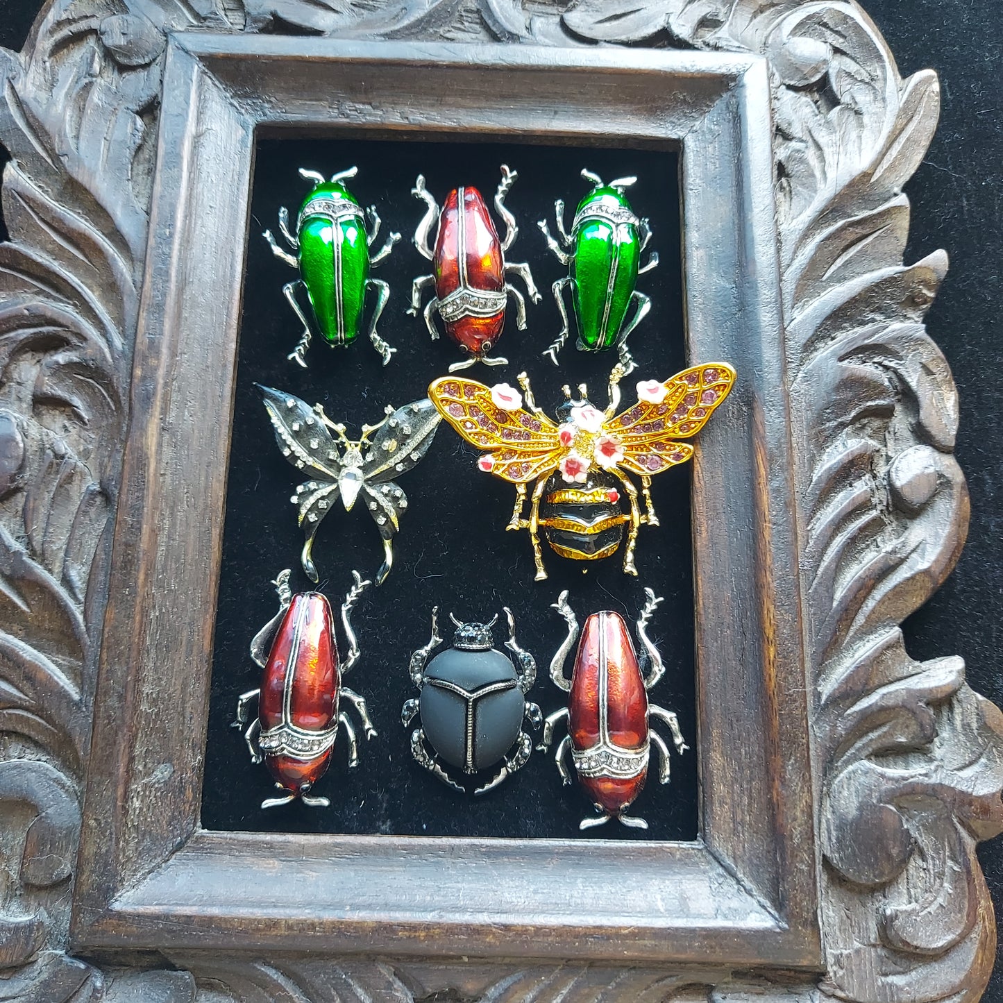 Bee Brooch Pin