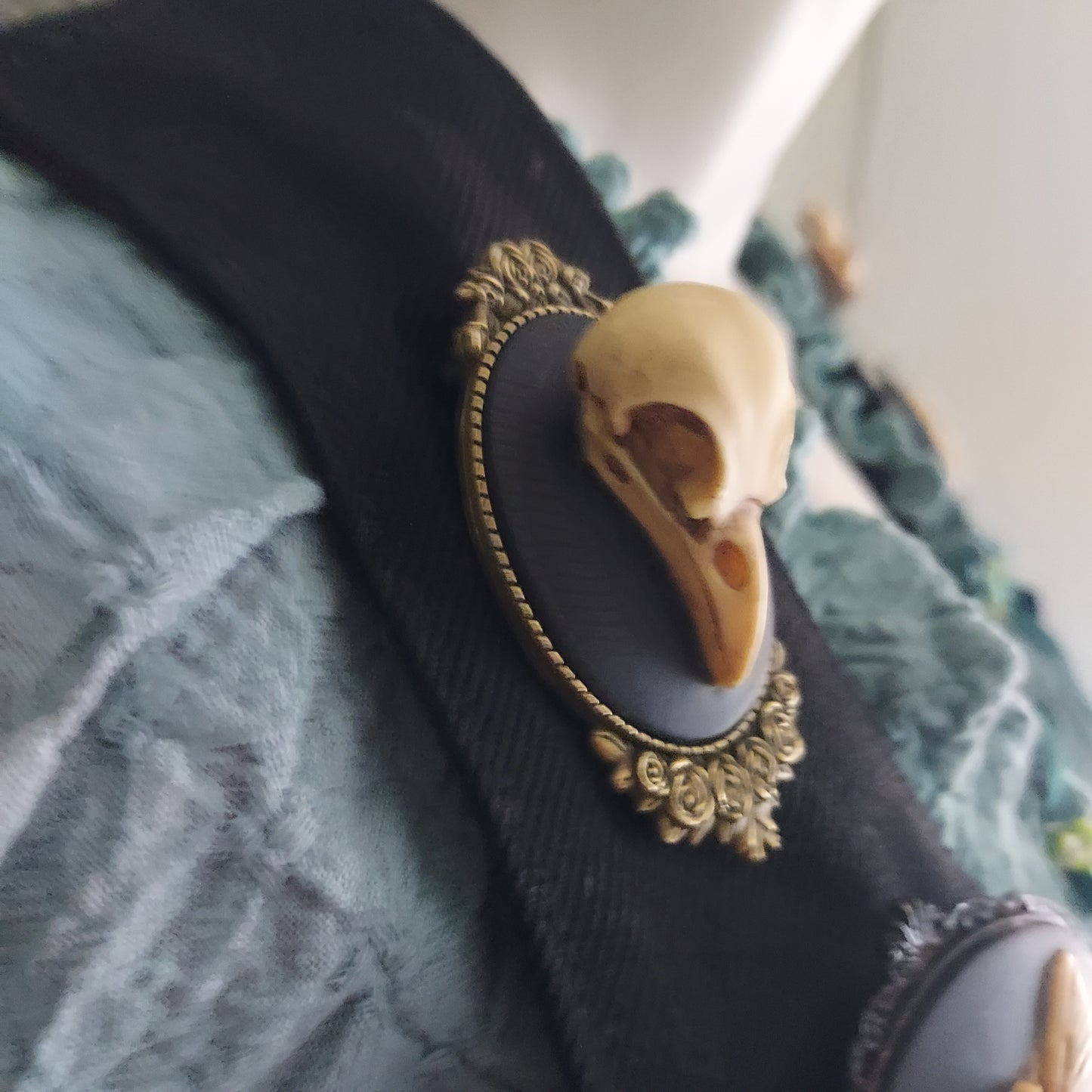 Raven Skull Brooch Pin