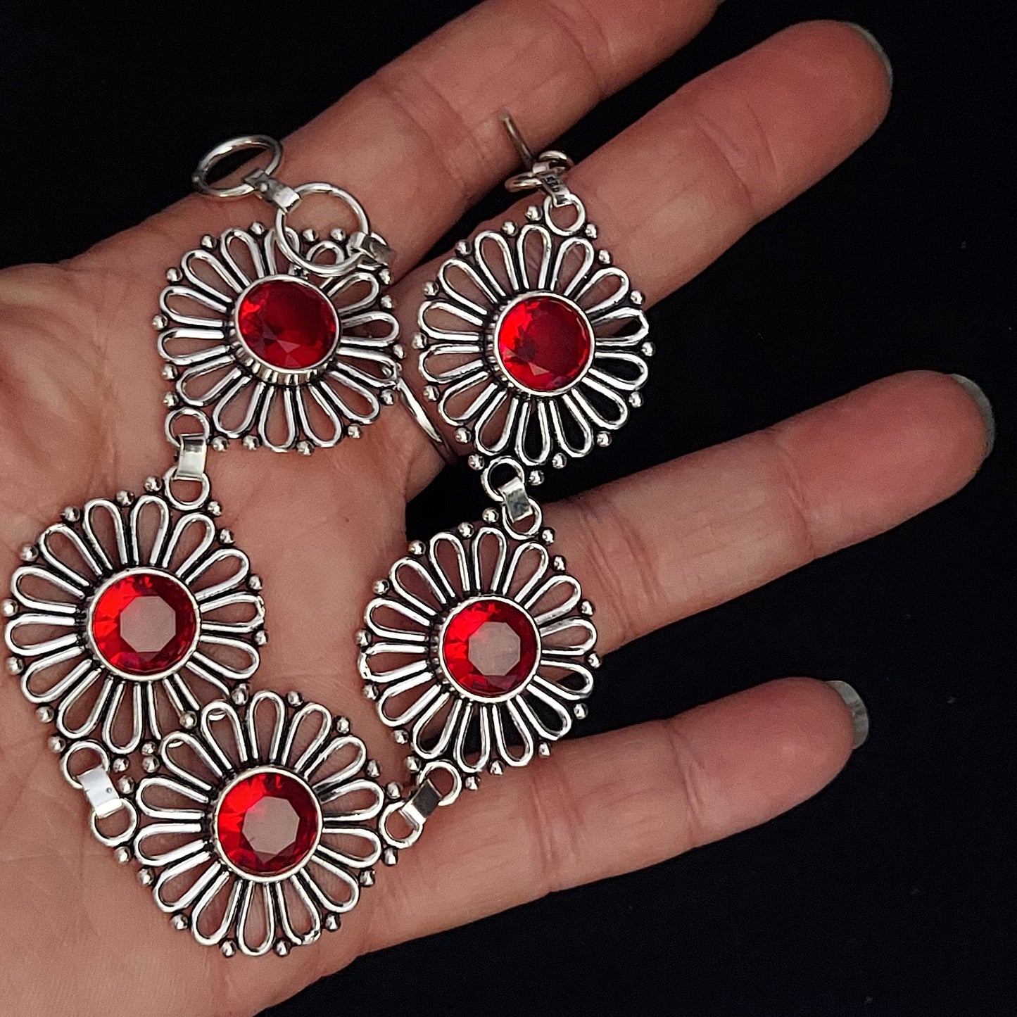 Red Flower Link Bracelet