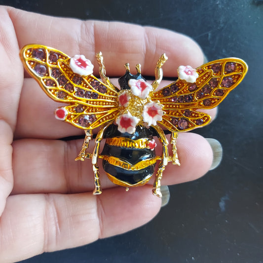 Bee  Brooch Pin