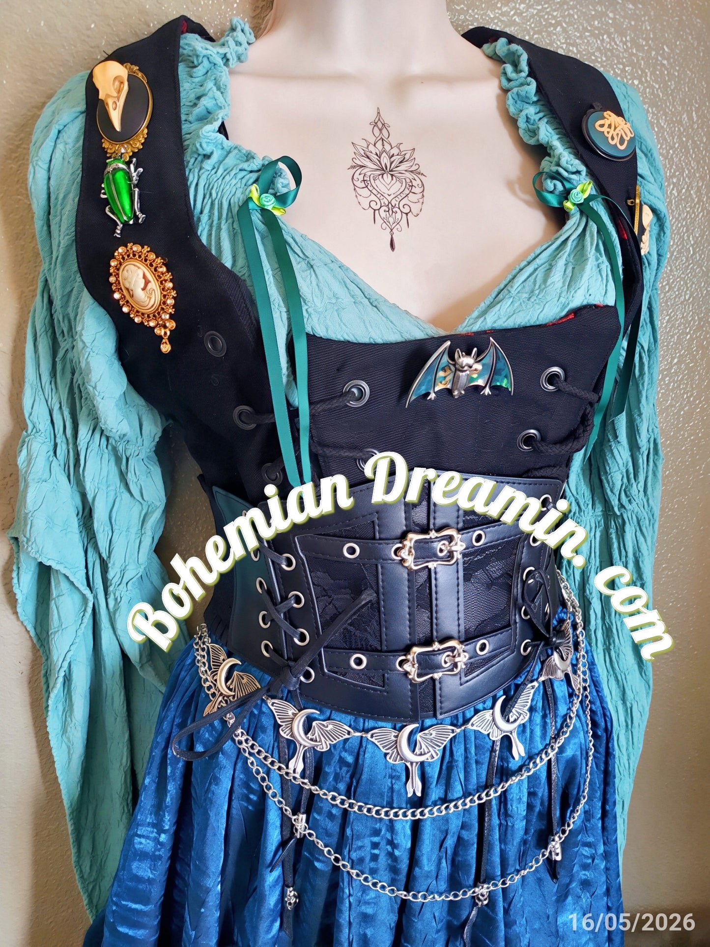 Luna Moth Belly Chain Belt