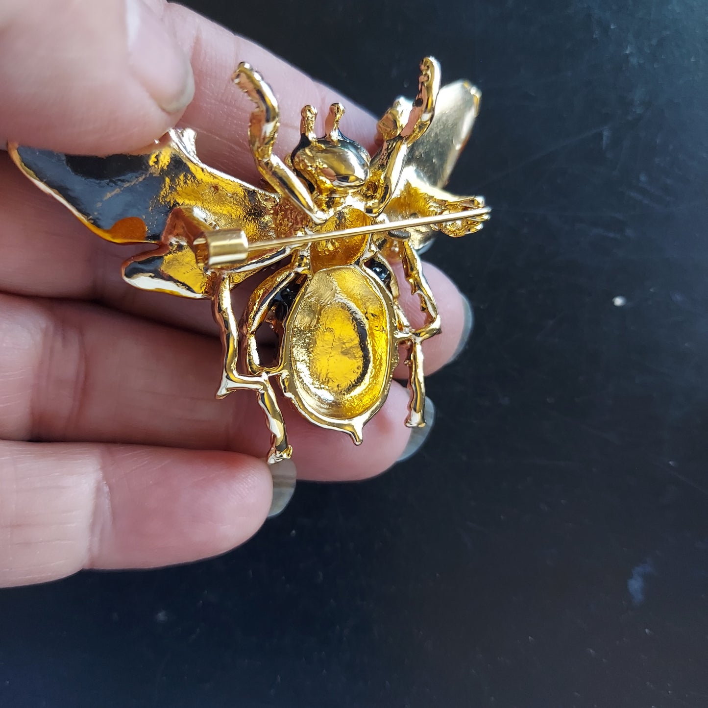 Bee  Brooch Pin