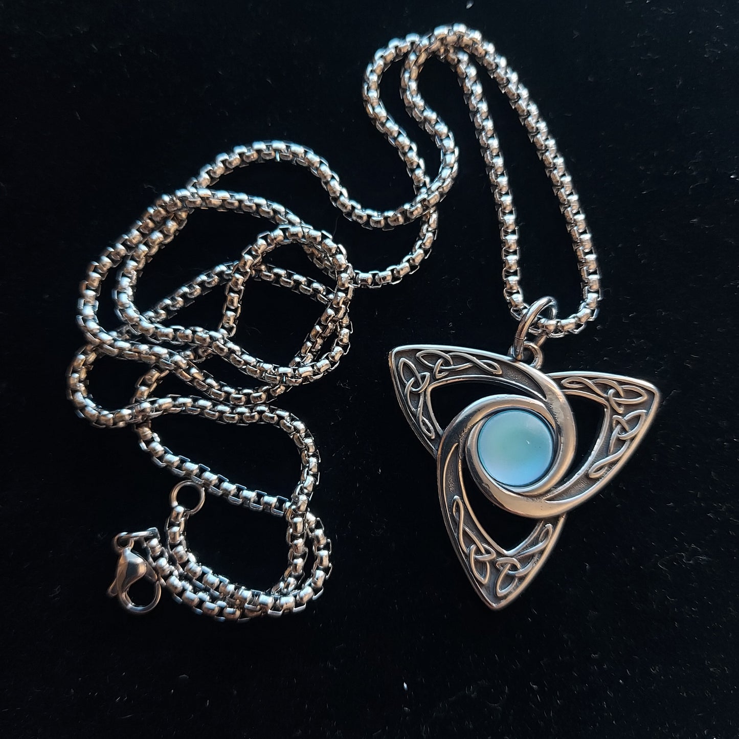 Celtic Triquetra Necklace