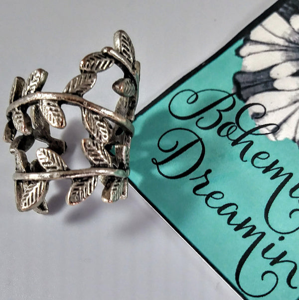 Entwined Leaf Ring