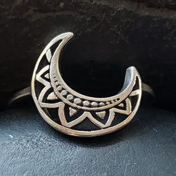 Silver Crescent Moon Ring