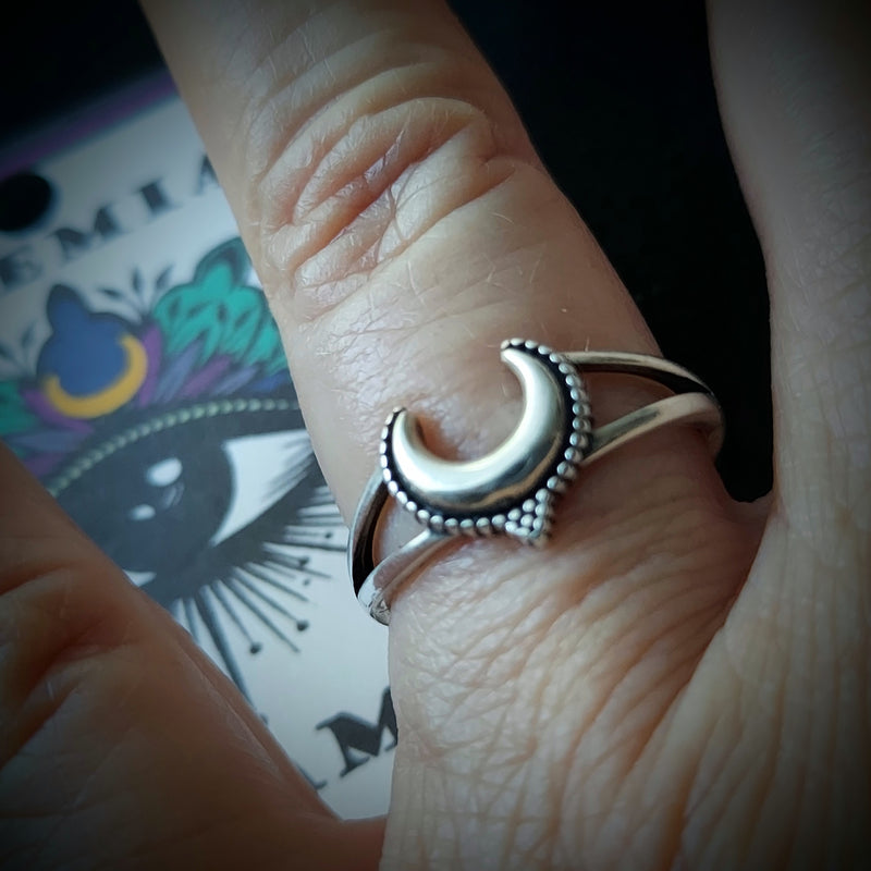 Silver Crescent Moon Ring