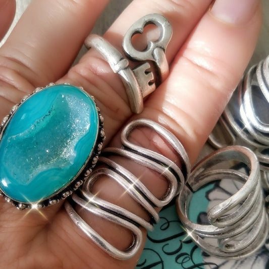 Curvy Wire Ring