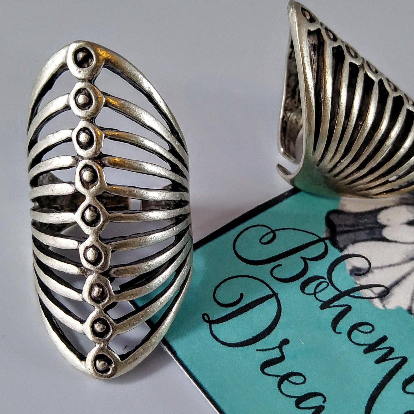 Linear Dots Ring