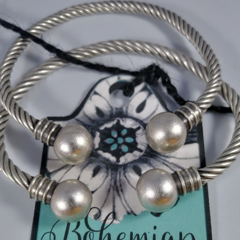 Twisted Bangle with Ball Ends